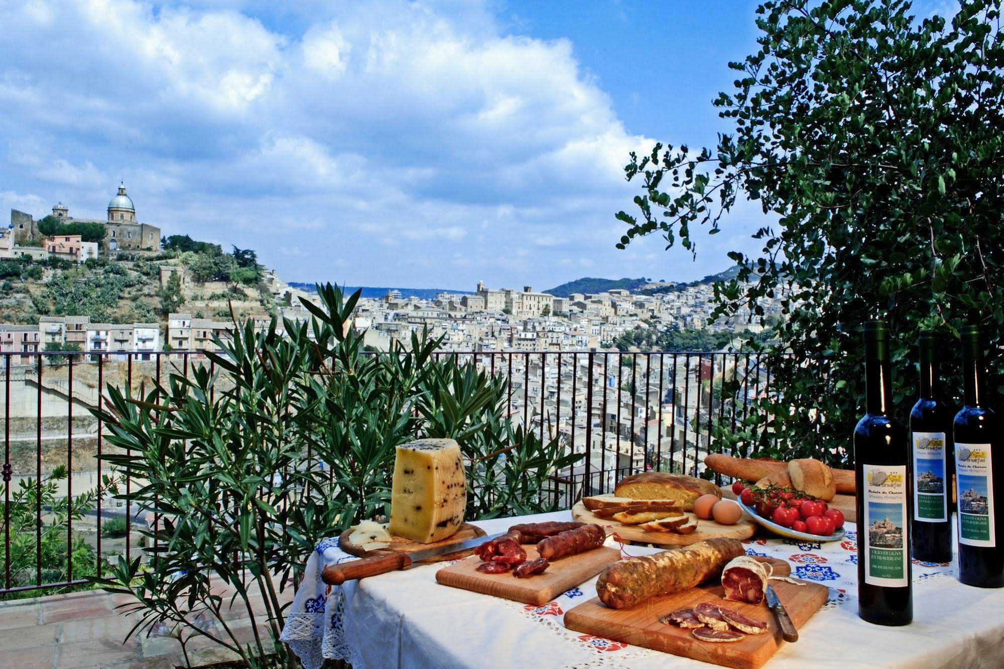 La Casa Sulla Collina D'Oro Bed & Breakfast Piazza Armerina Eksteriør bilde